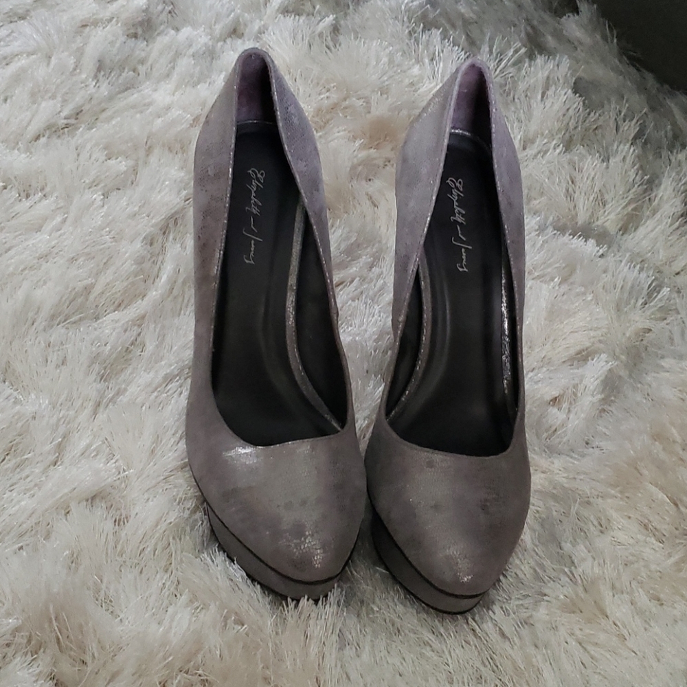 Elizabeth and James Platforms